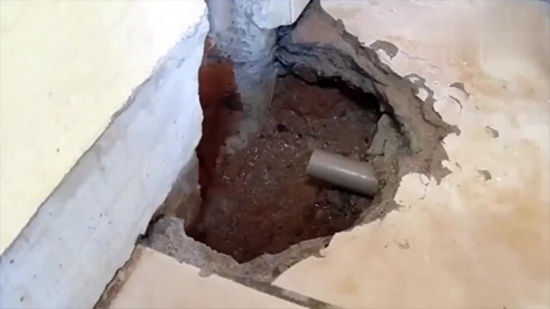 室内水管漏水怎么办，室内水管漏水维修电话是多少?