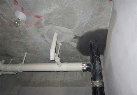 室内水管漏水怎么办，室内水管漏水维修电话是多少?